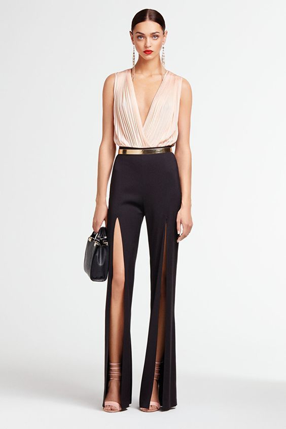 Pantalon taille haute à fente avant et bas évasé