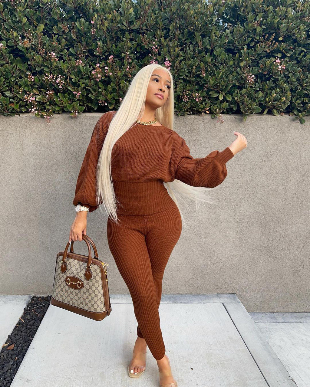 Ensemble pull manches longues  gaine extensible et son legging assorti
