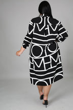 Robe chemise ample mi-longue à manches longues et imprimé