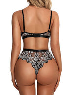 Bra and panty set in sheer stretch lace