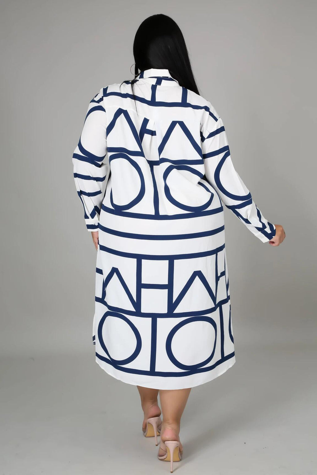 Robe chemise ample mi-longue à manches longues et imprimé