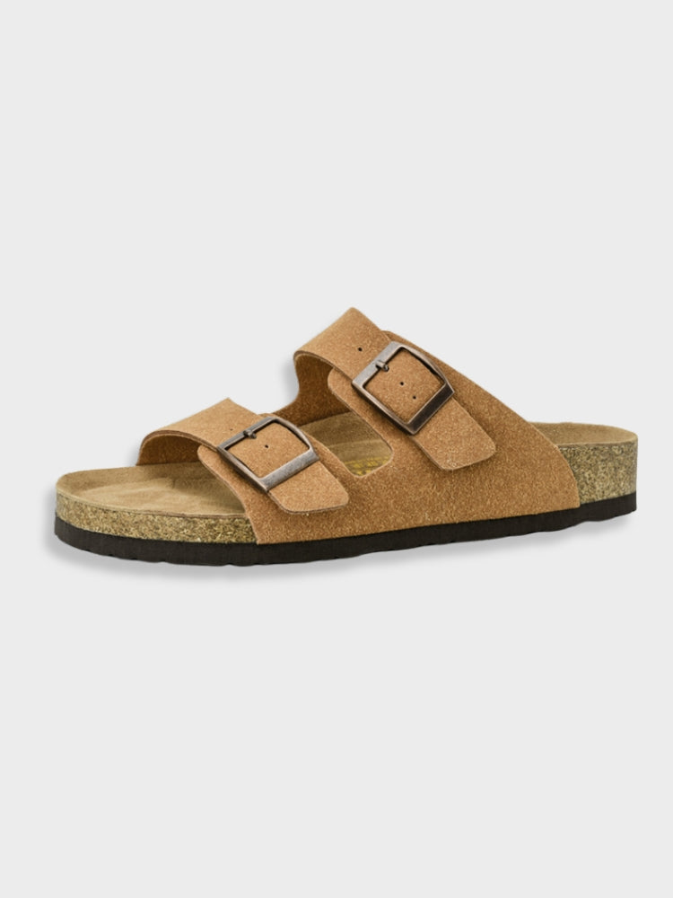 Sandale en cuir suédé marron avec deux brides ajustables et semelle en liège, style décontracté, idéale pour l'été et les promenades.