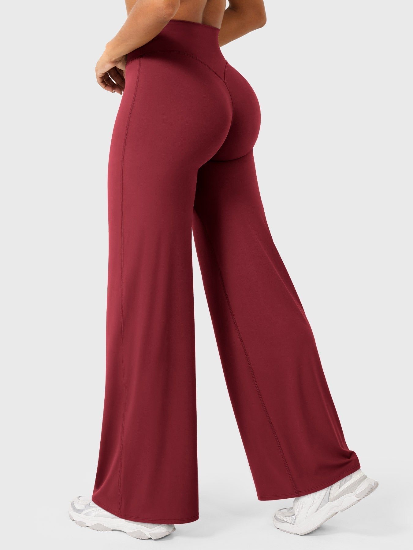 Pantalon évasé taille haute – Coupe droite stretch épousant les hanches