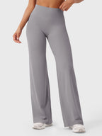 Pantalon évasé taille haute – Coupe droite stretch épousant les hanches