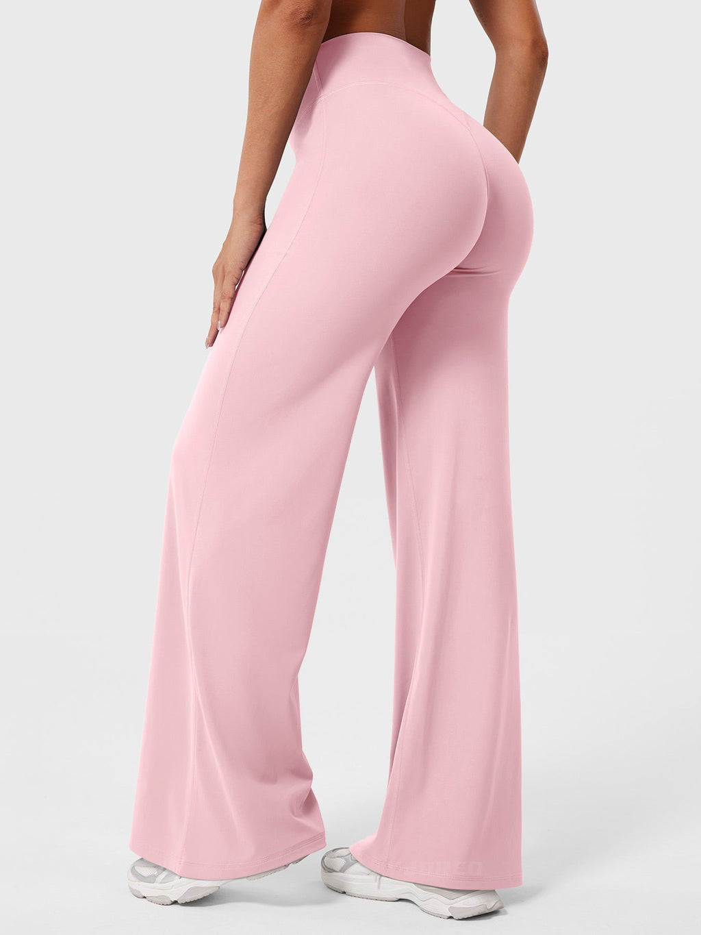Pantalon évasé taille haute – Coupe droite stretch épousant les hanches
