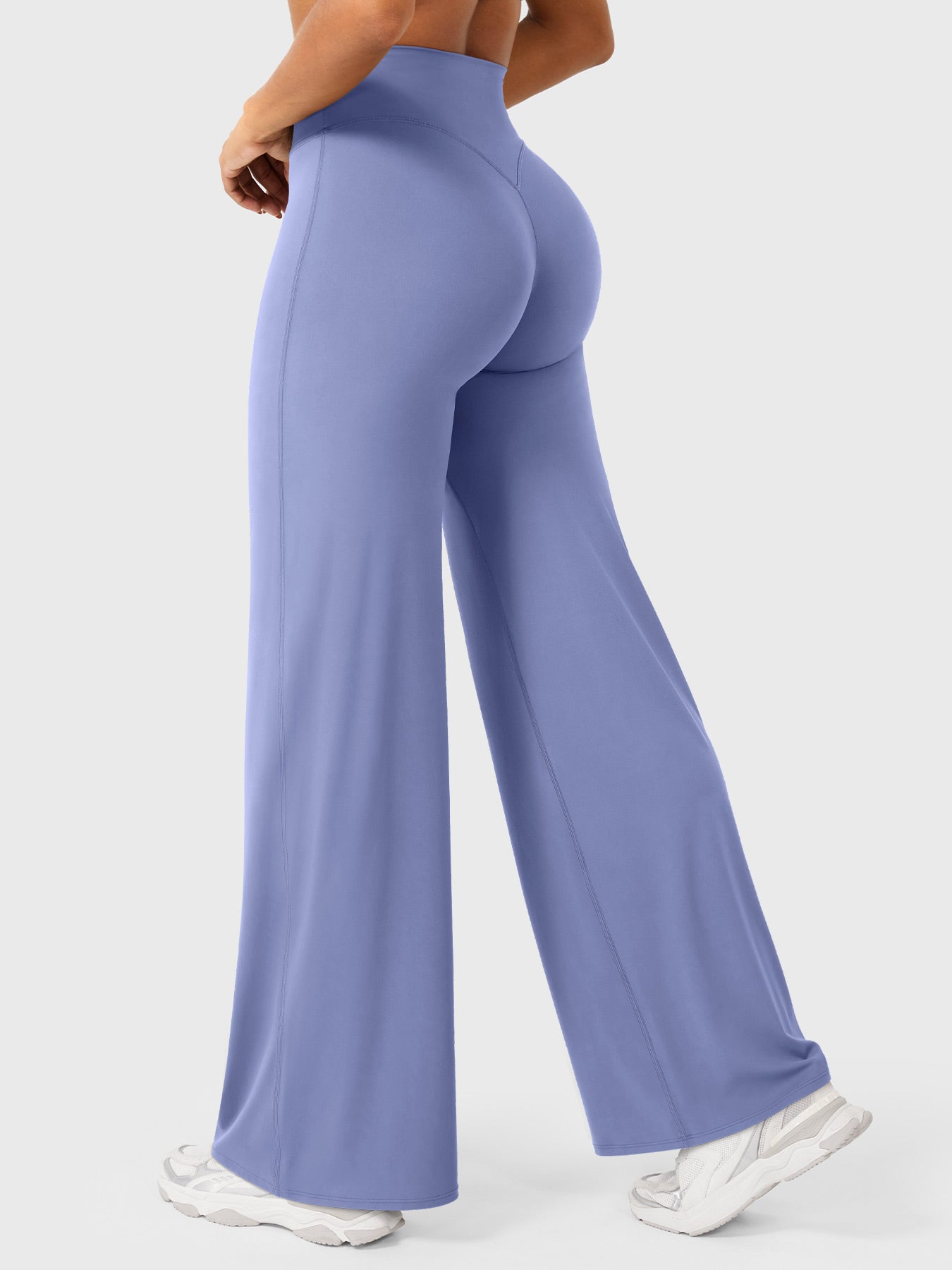 Pantalon évasé taille haute – Coupe droite stretch épousant les hanches